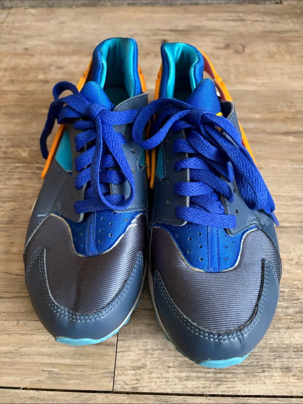 Nike Kids Blue & Navy Sneakers with Orange Strap